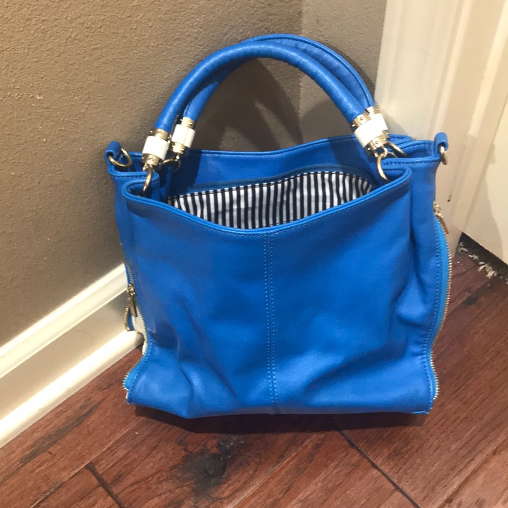 Charming Charlie Handbag